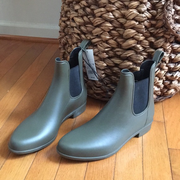 a new day rain boots